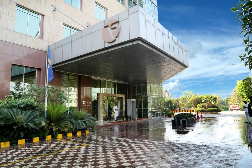 Fortune Select Global, Gurugram - Member Itc'S Hotel Group Gurgaon Dış mekan fotoğraf